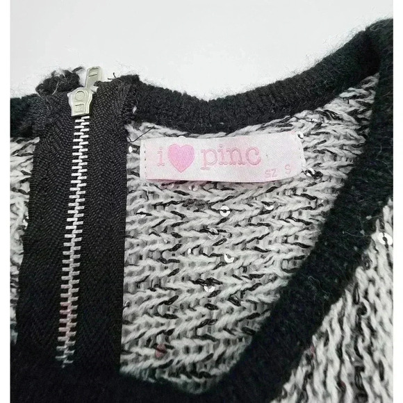 I ❤️ Pinc Girl's Size Small Black & Gray Glittery Long Sleeve Sweater - Picture 3 of 6